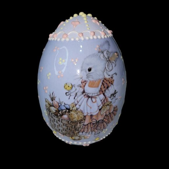 Porcelain Folkloric Dot Easter Egg - Picture 1 of 9